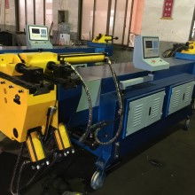  江蘇鹽城市華都機(jī)械有限責(zé)任公司 主營 制鞋 皮革機(jī)械 液壓